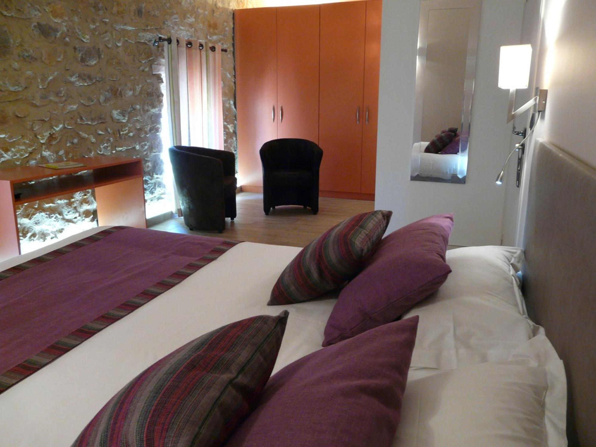 Logis Auberge Du Vigneron Cucugnan Zimmer foto