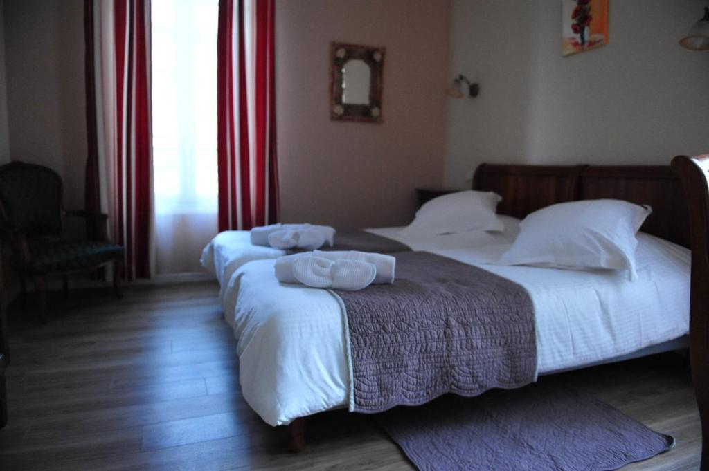 Logis Auberge Du Vigneron Cucugnan Zimmer foto