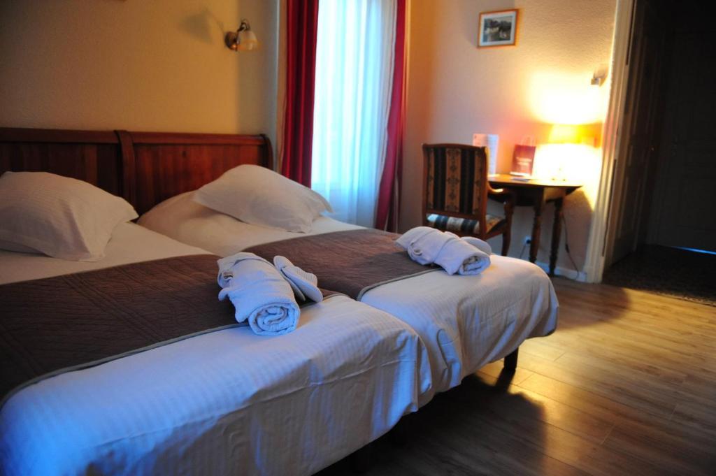 Logis Auberge Du Vigneron Cucugnan Zimmer foto