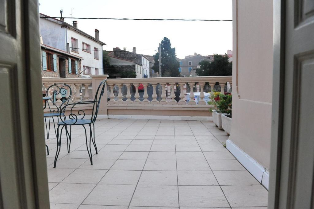 Logis Auberge Du Vigneron Cucugnan Zimmer foto