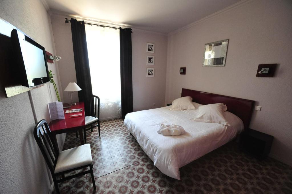 Logis Auberge Du Vigneron Cucugnan Zimmer foto
